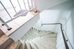 Gepflegte und helle 2,5 Zimmer-Wohnung mit Balkon und Stellplatz im Dellviertel in Duisburg ! – Die vollständige Adresse der Immobilie erhältst du vom Anbieter., 47051 Dellviertel, Duisburg – Vorschaubild 4