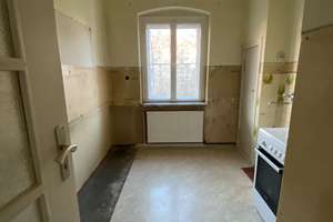 Rohdiamant im Grünen wartet auf Ihre Umgestaltung - 3 Zimmer Wohnung mit Dielen und Balkon – Grazer Damm 133, 12157 Schöneberg, Berlin – Vorschaubild 3