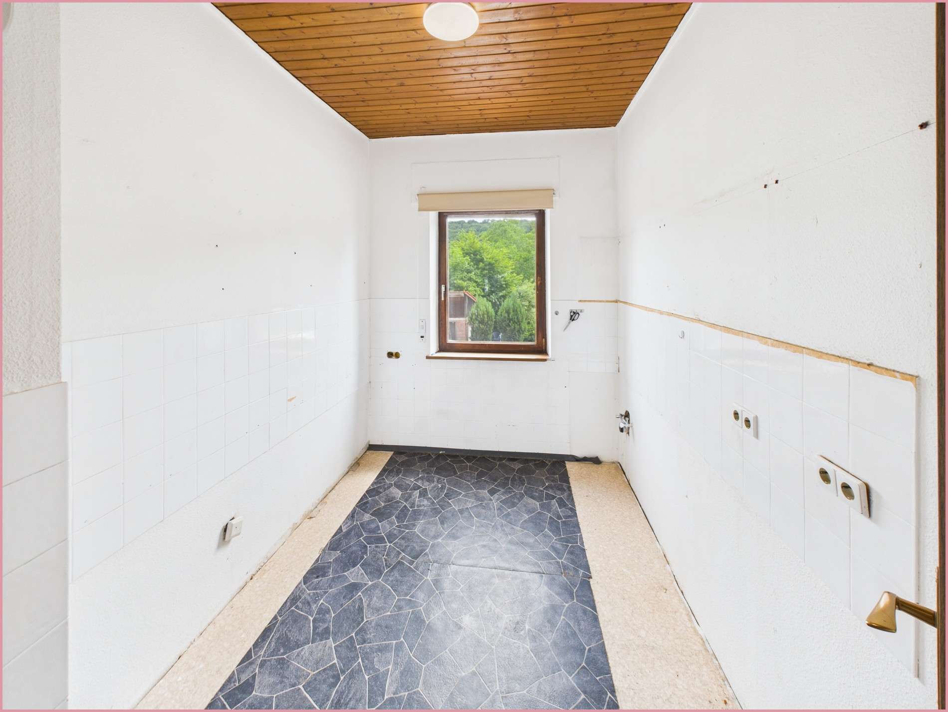 Immobilie in Bietigheim-Bissingen - 3-Zimmer-Wohnung mit Potenzial – ideal für Familien oder Wohngemeinschaften - mit Stellplatz - Bild 5