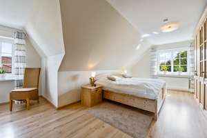 Wohnen im Grünen: Stilvolles Einfamilienhaus mit moderner Ausstattung – Die vollständige Adresse der Immobilie erhältst du vom Anbieter., 21745 Hemmoor – Vorschaubild 22