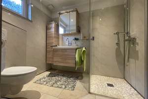 Zweifamilienhaus mit ca. 310m² Wohn- / Nutzfläche * 607m² Grundstück in Hanglage – Die vollständige Adresse der Immobilie erhältst du vom Anbieter., 22956 Grönwohld – Vorschaubild 6