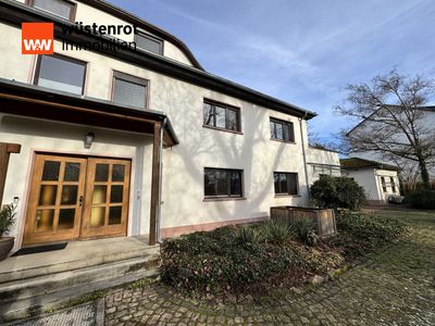 +Großzügiges Wohndomizil im ehemaligen Herrenhaus – Ideal für
Mehrgenerationen od. Wohnen/Arbeiten+