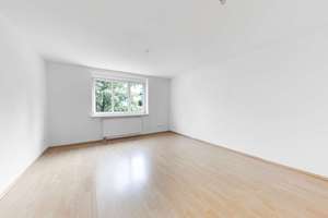 Leerstehende 2,5 Zimmerwohnung! Loggia! Tageslichtbad! Badewanne! – Die vollständige Adresse der Immobilie erhältst du vom Anbieter., 1277 Striesen-Ost, Dresden – Vorschaubild 2