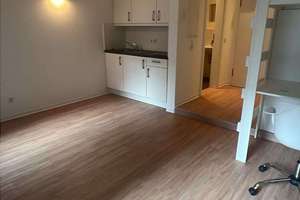 [VAC-22730] Helle 1-Zimmer-Studentenwohnung in Top-Lage, nur wenige Schritte vom Rhein-Center Köln!