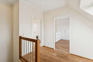 Helle, klimatisierte Maisonette-Wohnung in begehrter Lage von Kaarst-Vorst – Die vollständige Adresse der Immobilie erhältst du vom Anbieter., 41564 Kaarst – Vorschaubild 7