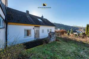 Sonnige Aussichten! Hübsches Einfamilienhaus in schöner Ortsrandlage in Weinstadt – Die vollständige Adresse der Immobilie erhältst du vom Anbieter., 71384 Weinstadt – Vorschaubild 8