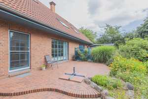 Fenomenal gepflegte Doppelhaushälfte mit Garage auf sonnigem und großem Grundstück in gefragter Lage – Rendsburg-Eckernförde (Kreis) – Vorschaubild 3