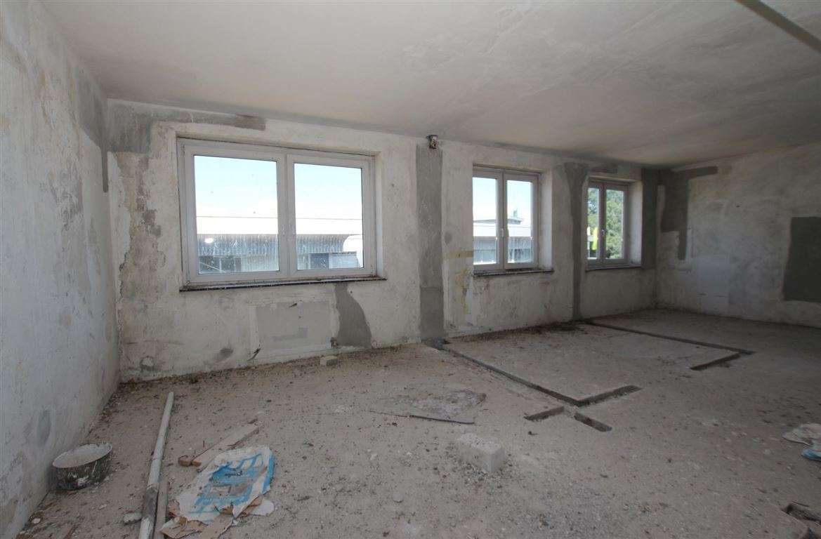 20 Mikro - Wohnungen direkt am Bahnhof Hamburg-Harburg, gegenüber vom Phoenix-Center, Hamburg – Bild 3