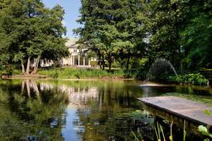 Einmaliges Anwesen auf idyllischem Parkgrundstück – Die vollständige Adresse der Immobilie erhältst du vom Anbieter., 22587 Nienstedten, Hamburg – Vorschaubild 2