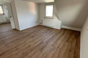Frisch sanierte 4,5 - Zimmer Maisonette Wohnung in 2-Familienhaus in zentraler Lage mit EBK – 55246 Mainz-Kostheim, Wiesbaden – Vorschaubild 15