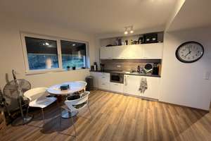 Modernes Wohnkonzept in Aachen-Süd: Zwei-Zimmer-Wohnung mit schöner Loggia und Tiefgarage! – Lütticherstraße 159, 52064 St. Jakob, Aachen – Vorschaubild 2