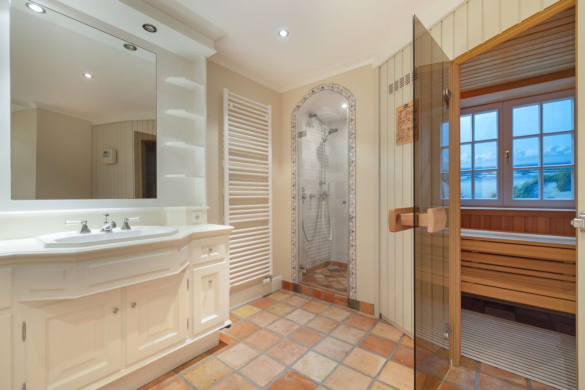 Immobilie in Kampen (Sylt) - Großzügige Doppelhaushälfte unter Reet mit Einzelhauscharakter in Kampen - Bild 18