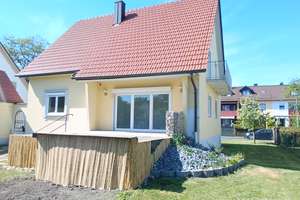 Einfamilienhaus mit 150 m² Wohnfläche in Landau an der Isar – Sudetenstraße 4, 94405 Landau an der Isar – Vorschaubild 1