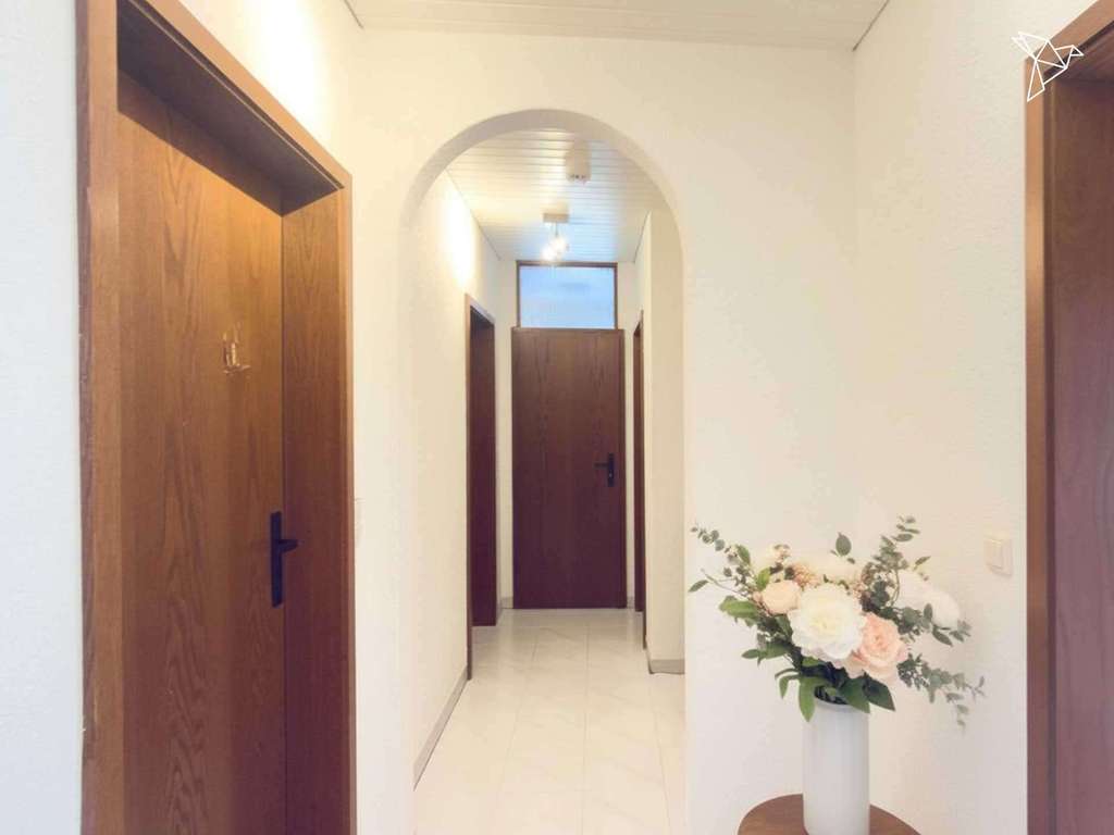 Immobilie in Hainburg - PREISSTARK & PRAKTISCH 🌿 Helle 3-Zimmer-Wohnung mit unverbaubarem Blick ins Grüne in Hainburg! - Bild 1