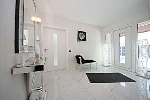 ✨ Exklusives Zweifamilienhaus mit Pool, ca. 300 m²  großem Grundstück – ideal für Familien! – Die vollständige Adresse der Immobilie erhältst du vom Anbieter., 41751 Viersen – Vorschaubild 4