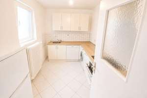 Frisch renovierte 2-Zimmer-Wohnung im begehrten Thelottviertel - nur 2 Minuten zum Hauptbahnhof – Rosenaustraße 31, 86150 Rosenau- und Thelottviertel, Augsburg – Vorschaubild 4