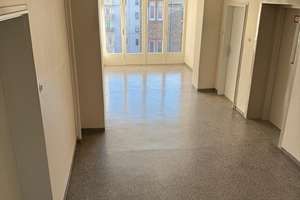 Hochoben über der Stadt. 
5. Stock mit Fahrstuhl und zwei Balkonen. – Die vollständige Adresse der Immobilie erhältst du vom Anbieter., 68165 Schwetzingerstadt/Oststadt, Mannheim – Vorschaubild 7