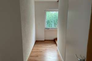Ruhiges Wohnen am Dellbusch: frisch renovierte, helle 3-Zimmer-Wohnung mit Balkon – Die vollständige Adresse der Immobilie erhältst du vom Anbieter., 42279 Oberbarmen, Wuppertal – Vorschaubild 16
