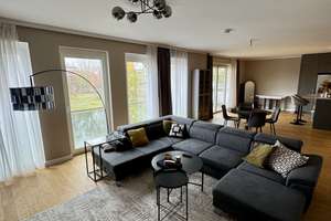 Luxuriöse 4-Zimmer-Wohnung im 3. OG mit Balkon in Charlottenburg