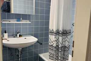 Warmmiete: 880€ | Großzügige 1 Zimmer-Wohnung mit Balkon und EBK in Stuttgart im Heusteigviertel – Falbenhennenstraße 10A, 70180 Stuttgart – Vorschaubild 3