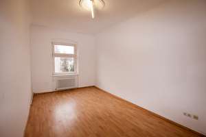 Schöne 5 Zimmer Wohnung, renoviert - mit Einbauküche und Gäste WC – Strelitzstraße 2, 12105 Mariendorf, Berlin – Vorschaubild 19