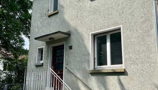 Bild von Reihenendhaus mit über 100 m² Wohnfläche, großem Garten und Carport