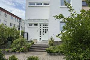 Reihenendhaus ein "Hideaway" in Koblenz - Karthause – Die vollständige Adresse der Immobilie erhältst du vom Anbieter., 56075 Karthause Flugfeld, Koblenz – Vorschaubild 1