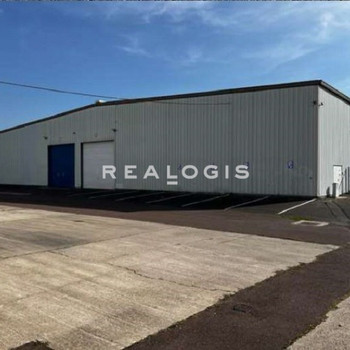 Halle (Saale) | ca. 11.800 m² | Lagerfläche + Büro | Rampe