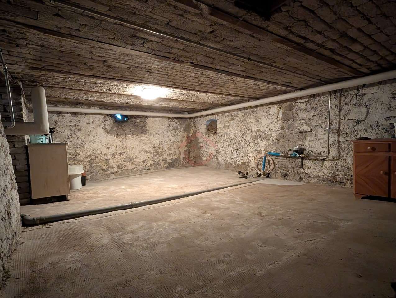 Immobilie in Grünberg - Historisches Fachwerk-Hofgut (1815) mit riesigen Scheunen, Werkstatt und Obstgarten in OT Grünberg! - Bild 11