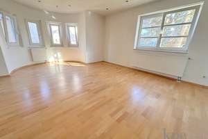 Gräfelfing! Walmdach-Villa mit sep. Gästehaus auf über 1.200m² Grund! Ausbaureserve (DG)! – Die vollständige Adresse der Immobilie erhältst du vom Anbieter., 82166 Gräfelfing – Vorschaubild 2