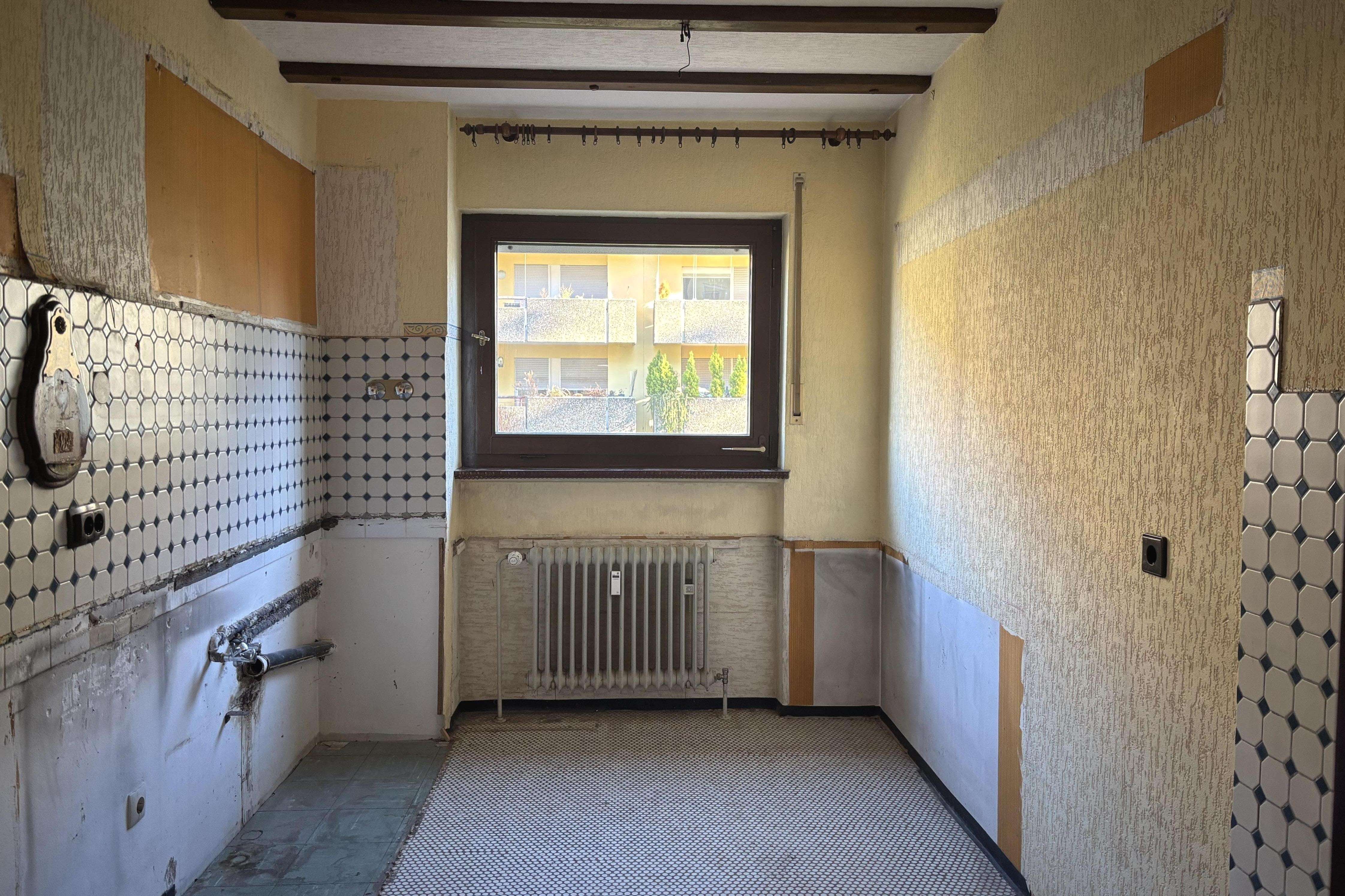 Sofort frei! Renovierungsbedürftige 2-Zi.-Whg. mit Balkon und Stellplatz in ruhiger Lage!, Stuttgart – Bild 4