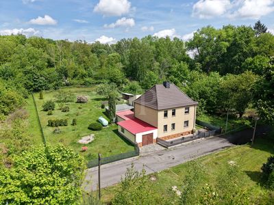 Idyllisches Familienparadies in ruhiger Waldrandlage mit großem Grundstück
