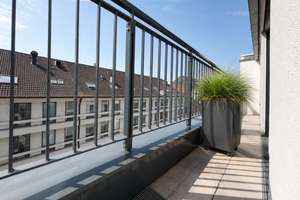 PRIVATE FLOOR LIVING AM HOFGARTEN | EIGENE ETAGE · DIREKTER LIFTZUGANG ·  KAMIN – Die vollständige Adresse der Immobilie erhältst du vom Anbieter., 40479 Pempelfort, Düsseldorf – Vorschaubild 7