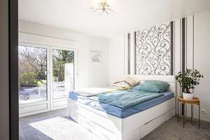 Modernisierter Flachdach-Bungalow mit Terrasse, Wintergarten und vier Garagen – Die vollständige Adresse der Immobilie erhältst du vom Anbieter., 26389 Aldenburg, Wilhelmshaven – Vorschaubild 6