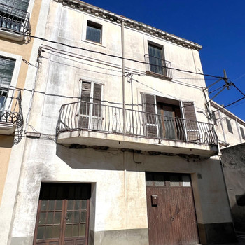 Dorfhaus zur Renovierung in der Gemeinde l'Armentera, Alt Empordà.