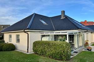Einfamilienhaus / Winkelbungalow mit Garage in Heiligenhafen - Sackgassenlage – Die vollständige Adresse der Immobilie erhältst du vom Anbieter., 23774 Heiligenhafen – Vorschaubild 2