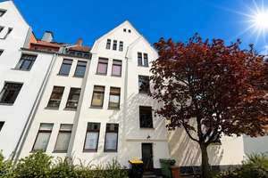 Ihr neues IMMOBILIEN QUARTIER: List! FREIE 3-Zi. EG-Wohnung m. Balkon IDEAL FÜR JEDE LEBENSPHASE – Die vollständige Adresse der Immobilie erhältst du vom Anbieter., 30177 List, Hannover – Vorschaubild 2