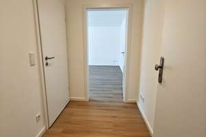 Erstbezug nach Kernsanierung, helles Apartment mit neuer Einbauküche