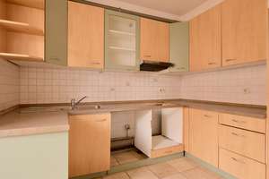 Altbaujuwel mit Balkon 4 Zimmer im Herzen von Bad Cannstatt – Die vollständige Adresse der Immobilie erhältst du vom Anbieter., 70376 Oberer Schlossgarten, Stuttgart – Vorschaubild 16