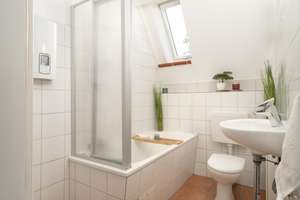 freie 2-Zimmer DG Wohnung an der Theresienwiese – Die vollständige Adresse der Immobilie erhältst du vom Anbieter., 80336 St. Paul, München – Vorschaubild 7