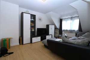 Sanierte 2,5-Zimmer Dachgeschosswohnung in ruhiger Lage in Hamburg-Horn – Hamburg – Vorschaubild 3