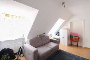 Profitieren: Gepflegtes 3-Familienhaus in sehr guter Lage in Stuttgart – Stuttgart – Vorschaubild 15