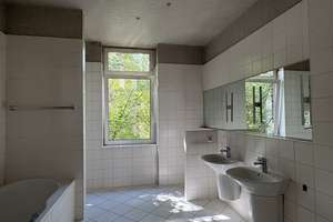 Stilvoller Altbau mit Originalelementen in zentraler Lage – Die vollständige Adresse der Immobilie erhältst du vom Anbieter., 65185 Mitte, Wiesbaden – Vorschaubild 11