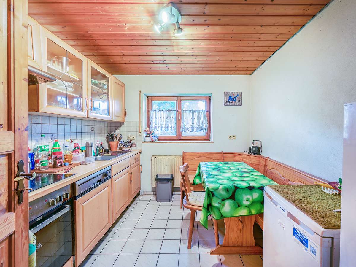 Immobilie in Marxzell - Familienfreundlich & ruhig: Einfamilienhaus mit Einliegerwohnung, Garten, Terrasse und Balkon - Bild 10