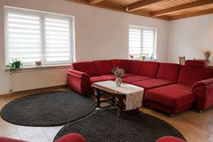 Großzügige, helle 3-Zimmer-Erdgeschosswohnung (107 m²) mit Freisitz in Großostheim
