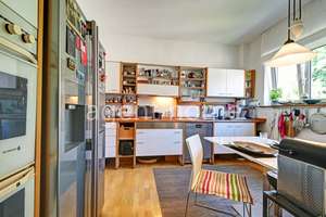 MÖBLIERT - CENTRAL AND GREEN - Charming apartment in a prime location – Die vollständige Adresse der Immobilie erhältst du vom Anbieter., 70176 Feuersee, Stuttgart – Vorschaubild 10