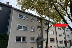 Großzügige 3 Zimmer Wohnung mit Einbauküche, Gäste WC und Balkon