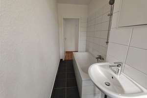 Helle 3-Zi. mit Balkon, Wanne & Laminat in ruhiger Lage!  – Würzburger Straße 36 C, 9130 Sonnenberg, Chemnitz – Vorschaubild 21
