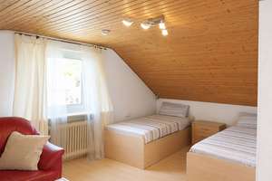 Gepflegtes freistehendes Einfamilienhaus mit Garten & Wintergarten - Fürth-Unterfarrnbach – Die vollständige Adresse der Immobilie erhältst du vom Anbieter., 90766 Unterfarrnbach, Fürth – Vorschaubild 19