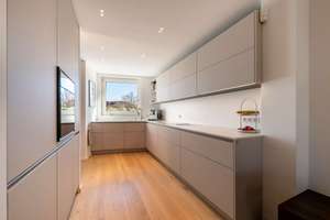 Rarität für Ästheten: Neuwertiges Design-Stadthaus im ruhigen, idyllischen Gern – Die vollständige Adresse der Immobilie erhältst du vom Anbieter., 80638 Neuhausen, München – Vorschaubild 6